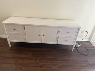 74” Tv storage stand