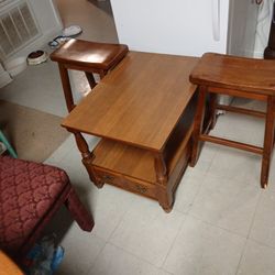 Coffee Table And 2 Chairs