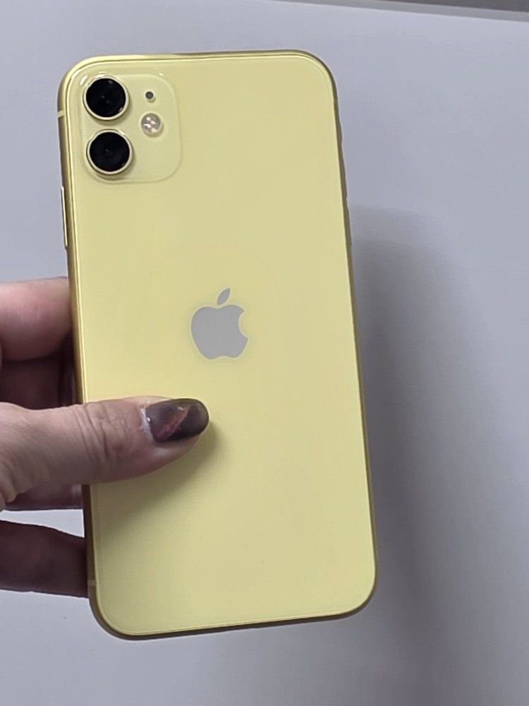 Iphone 11 Unlocked 64GB. Firm Price. Desbloqueado. El Precio Es Firme. Store Pick Up Only.