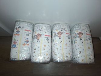 HUGGIES LITLE MOVERS PLUS SIZE 7 SON 104 DIAMPERS FOR $50