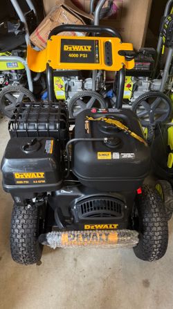 New Dewalt 4000 PSI 3.5 GPM Gas Pressure Washer with 338cc Engine, Heavy-Duty Commercial Cold Water Power Cleaner