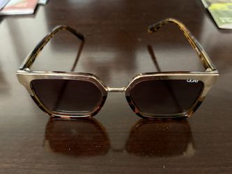 Women’s QUAY Sunglasses