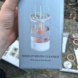 Makeup Brush Cleaner 