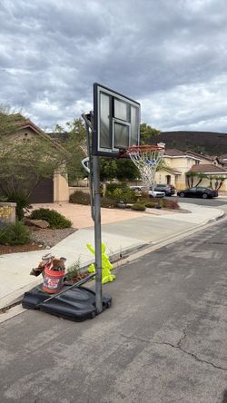 Free Portable Basketball Hoop with Backboard