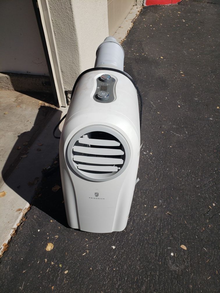 Portable ac and heating unit
