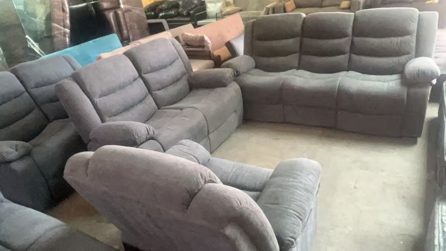 Brand New 3 Pieces Recliners Couch Set