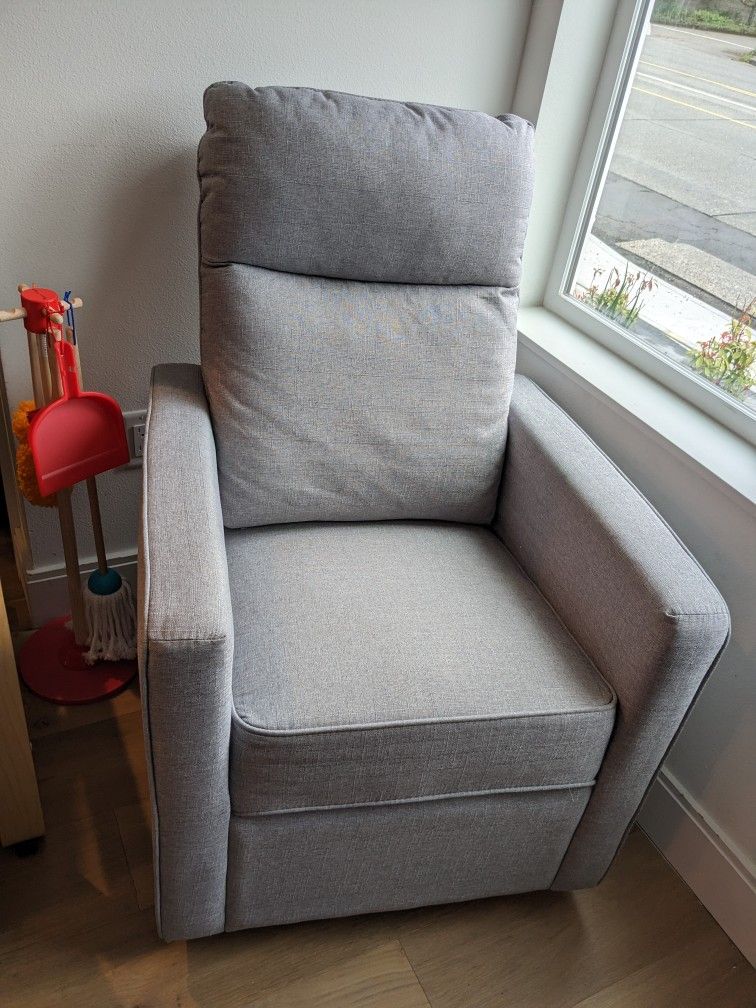 Delta Children's Nursery Glider for Sale in Seattle, WA OfferUp