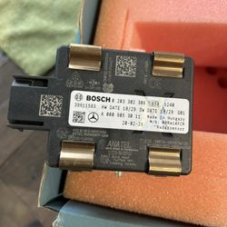 Mercedes-Benz Original-Teile / Geprüfte Qualität STEUERGERAET CONTROL UNIT CALCULATEUR COMPL UNIDAD DE CONTROL Stuck unit unité unidad