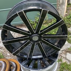 Rim Size 22  5 Lugs Only 1 