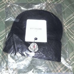Black Beanie 