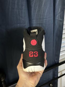 Jordan 9 space jam size 9