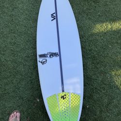 JS Industries- Surfboard