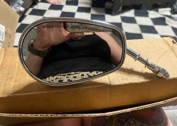 One Left Side Replacement Mirror For Chrome Sportster Mirrors for Road King Street Electra Glide Dyna Softail Road Glide Motorcycle