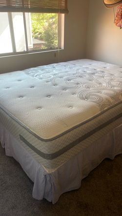 Queen Sealy Posturepedic Mattress Box Spring Frame