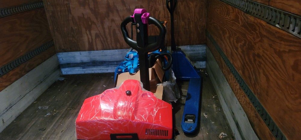 Electric Pallet Jack 3000kg Capacity with Off Road Tires and Lithium Battery