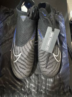 Nike Phantom Soccer Shoes
