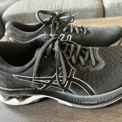 ASICS Gel Running Shoes Women’s 6.5 — Black — FlyteFoam Cushion — Excellent