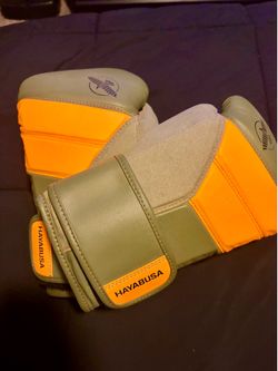 Hayabusa T3 Boxing Gloves - 14oz
