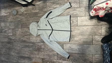 Nike tech size small
