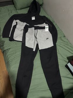 Nike Tech Suit Read Below