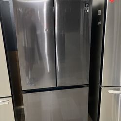 Samsung 32’ Wide Refrigerator French Door 