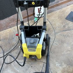 Karcker Pressure Wash