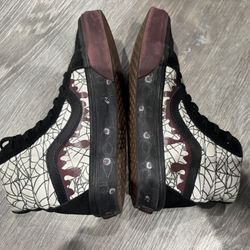 Lightly Used Kids Vans Halloween "In The Shadows" Glow In The Dark Size 2.5Y