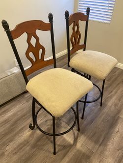 High dinning / bar chairs 