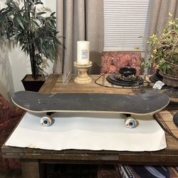 32” Skateboard With Triclops Drkrm 56mm Wheels