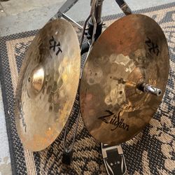 Zildjian 14” Hi Hat ZXT Cymbals Lots of patina but no cracks and sounds good. Nice heavy cymbals Pickup @ Kempsville library in Virginia Beach or Bing