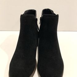 “NEW” Kensie Women’s Suede Ankle Boot, Black, Size 8
