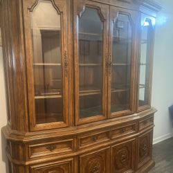 Vintage Hibriten Bernhardt 75” Lighted China Cabinet