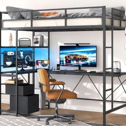 Bunk bed, does not come with drawers, only the table.