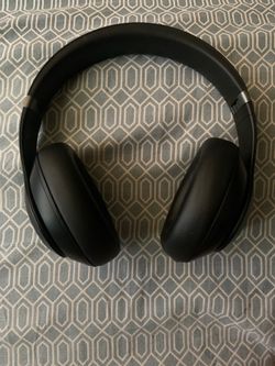 Beats Studio Pro