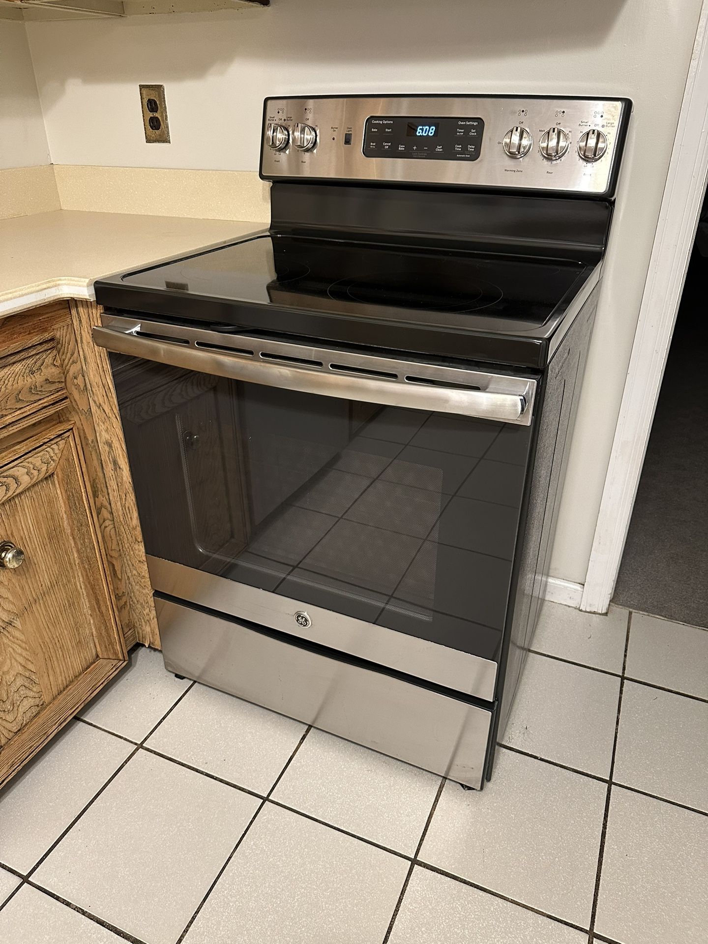 GE 30” Electric Stove