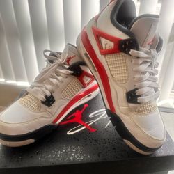 Air Jordan 4 Retro (Size 6Y) – Special Edition
