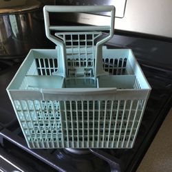Universal dishwasher cutlery basket