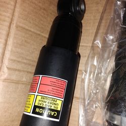 LUFT- MEISTER  Rear Air Shocks