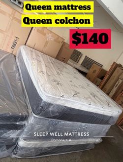 Queen size pillow top mattress
