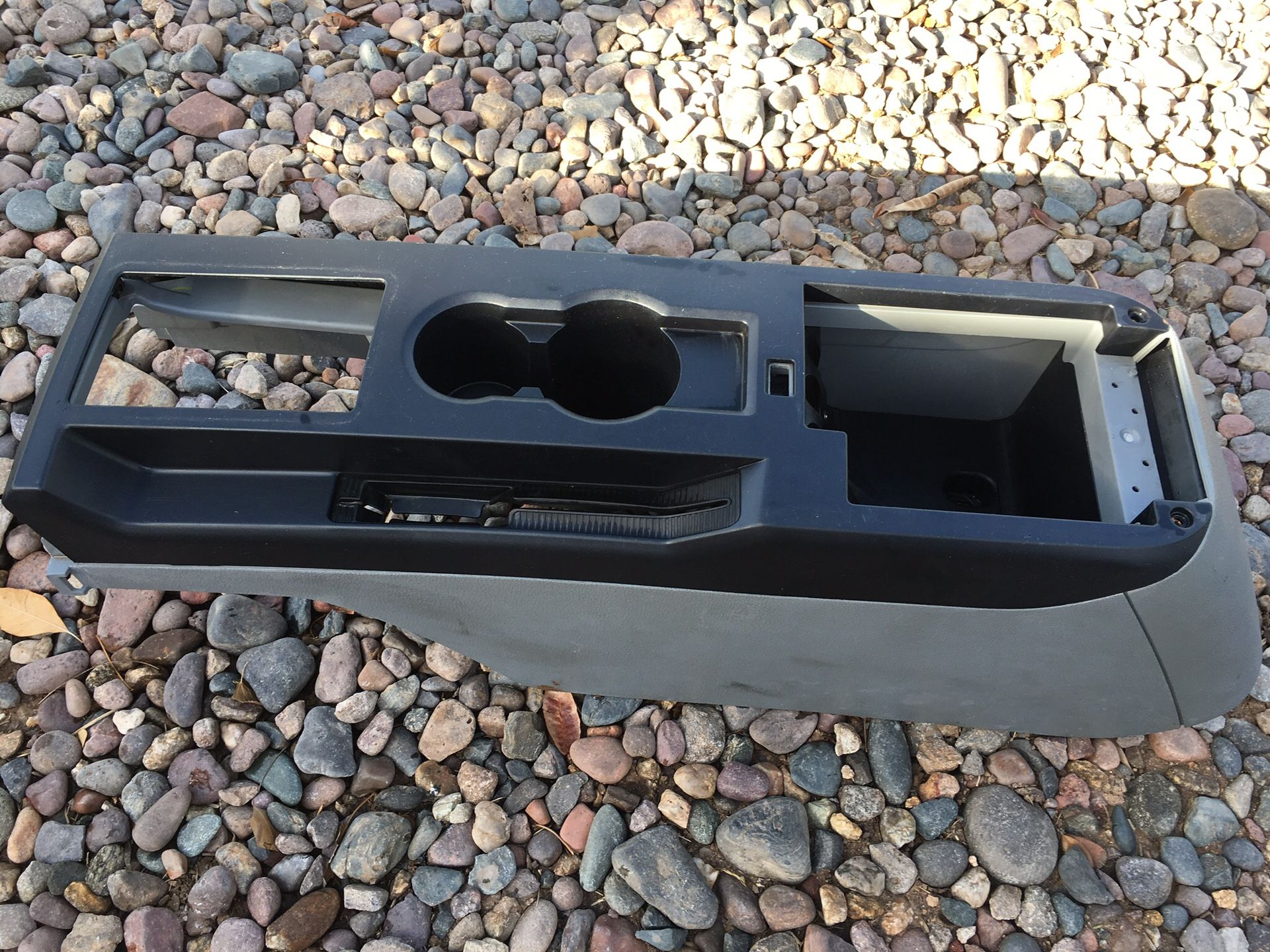 Mustang console