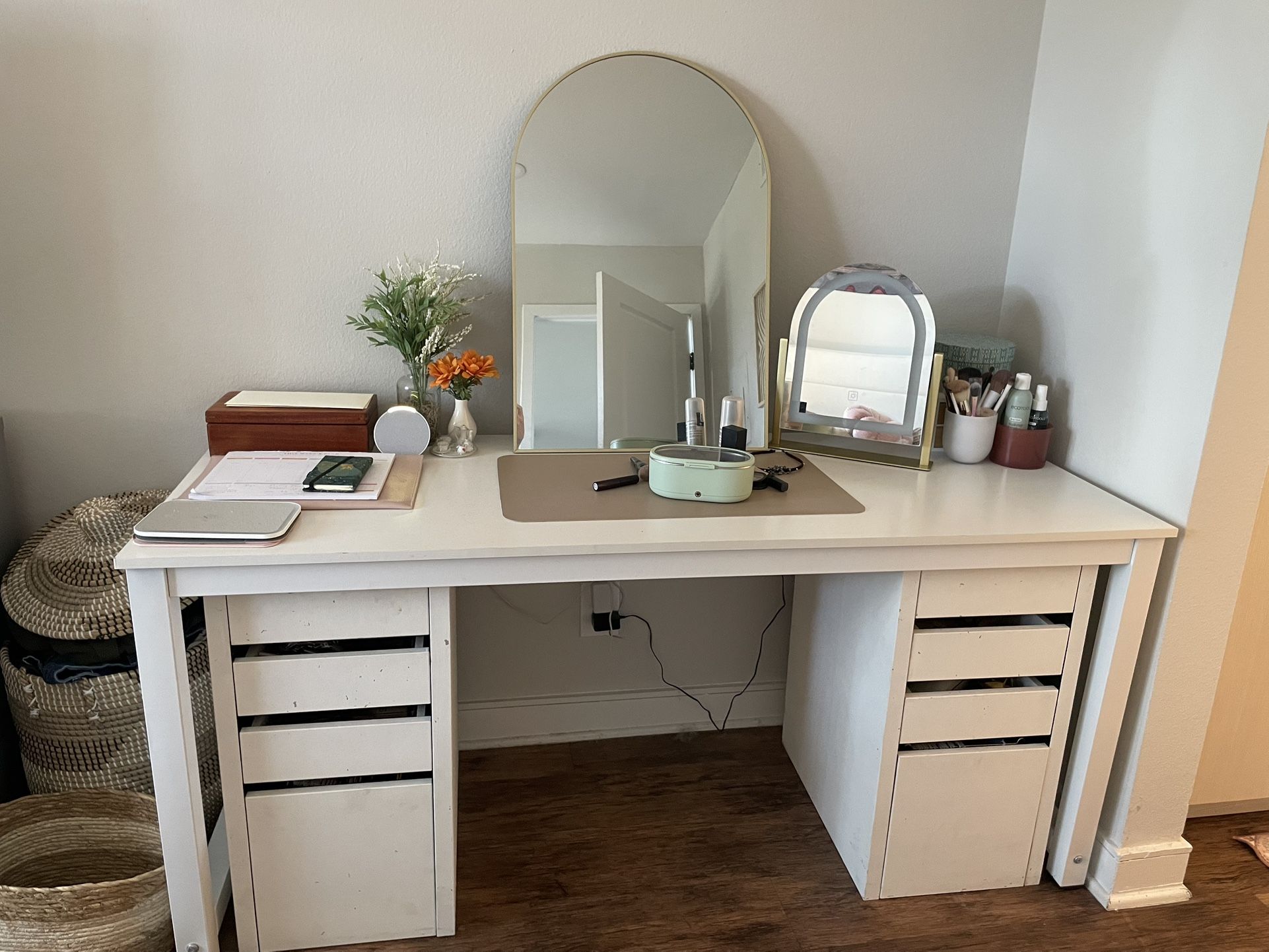Desk And Drawers / Vanity
