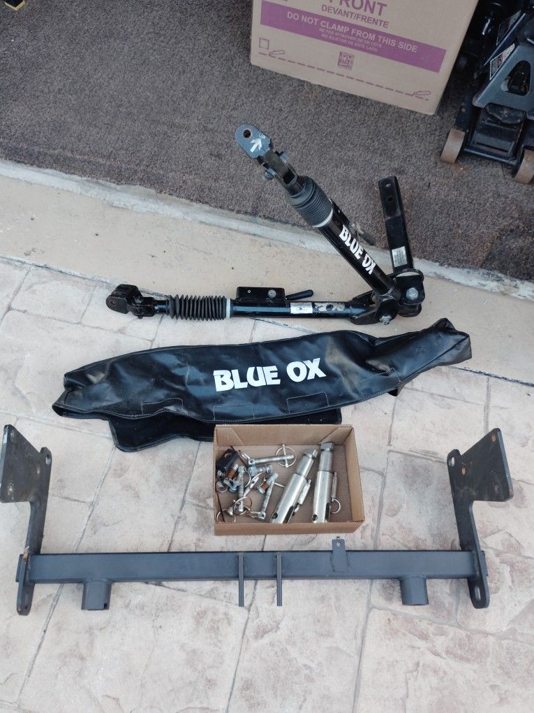 Blue Ox Tow Bar With Jeep Attachment