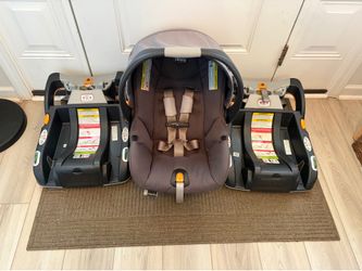 Chicco Keyfit 30 Infant Car Seat with Extra Base - Used