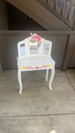 Girls Unicorn Vanity