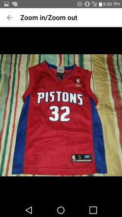 Detroit pistons jersey