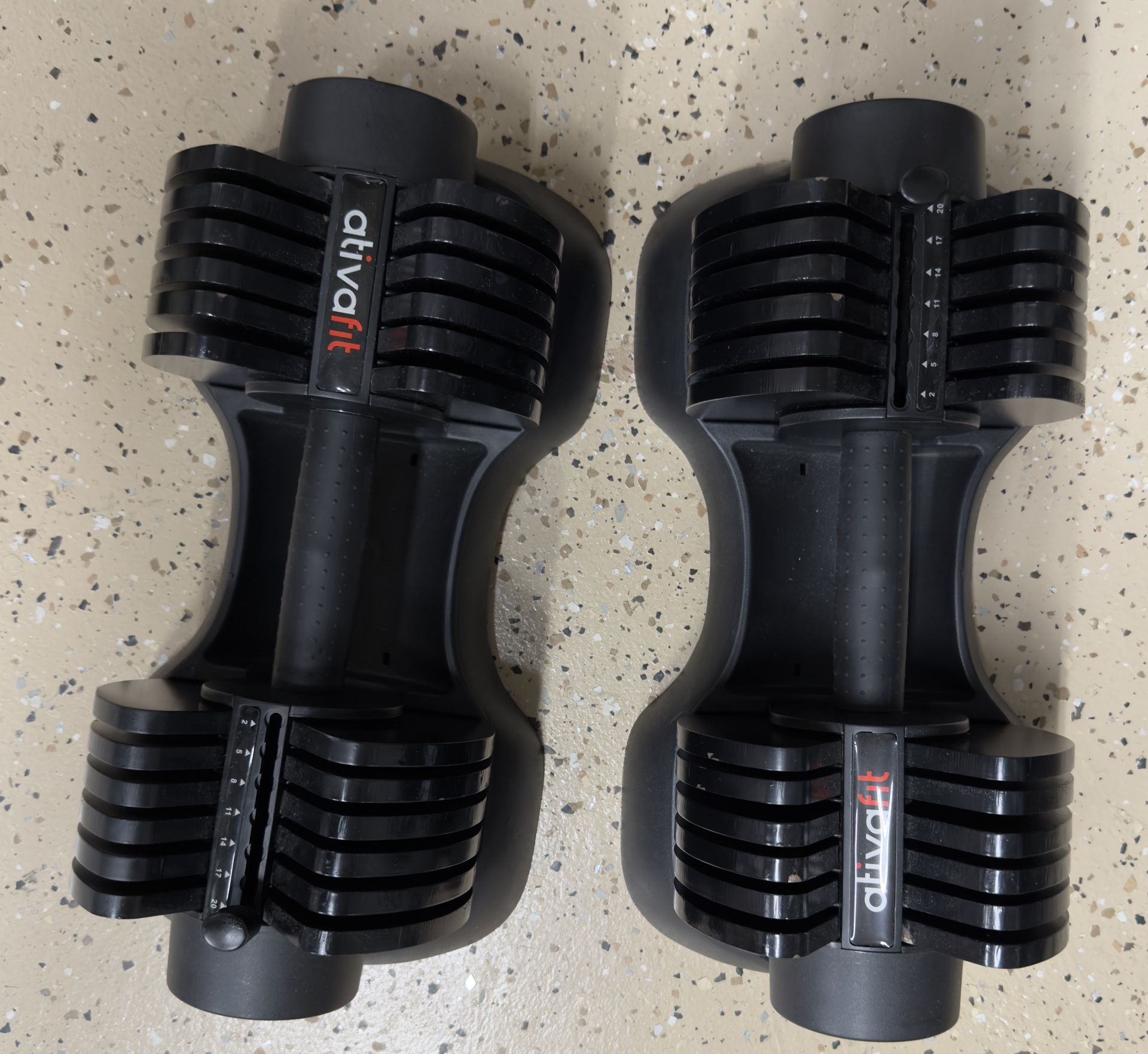 Adjustable Dumbbells 