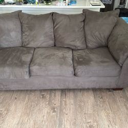 Free Couch With Pickup