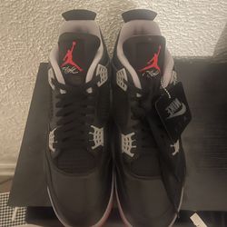 Jordan 4 