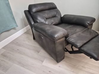 Comfy recliner