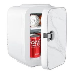 Mini fridge for drinks 